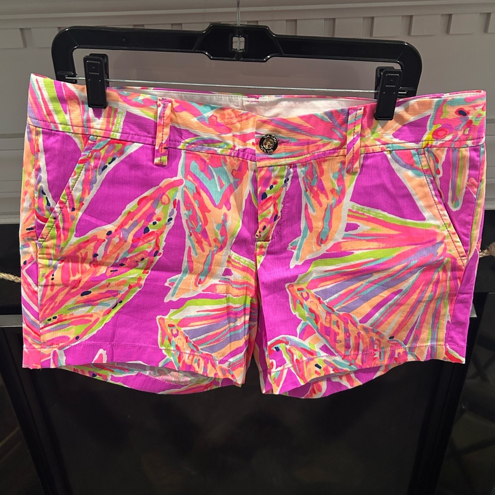 Lilly Pulitzer Pink and Orange Bermudas Vibrant Tropical Print